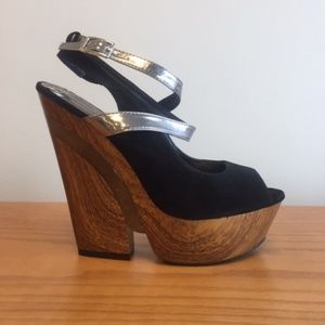 Mona Mia Florencia Pump Women's Shoes open Toe